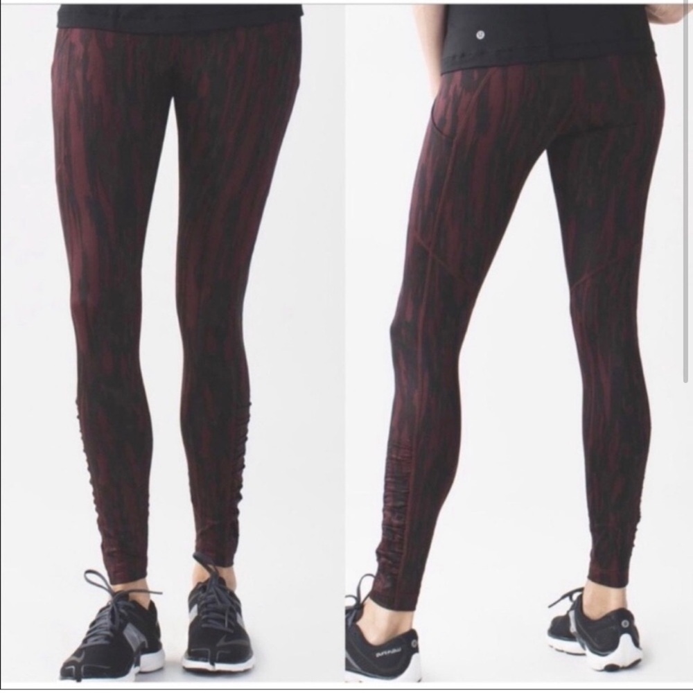 Lululemon Speed Tight IV Painted Animal Bordeaux Drama Black 6 (6866)